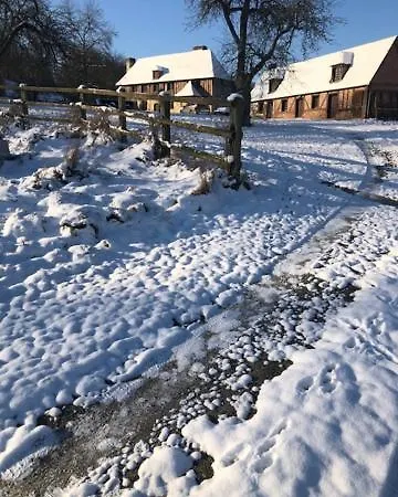 Manoir Du Val Harangt 3*